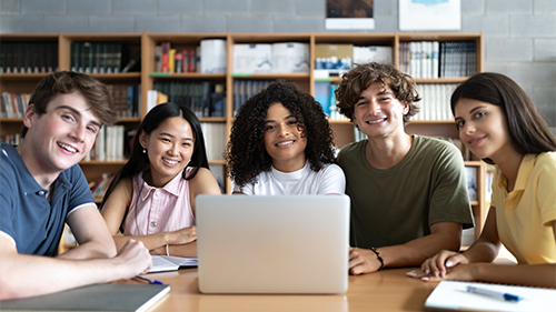 Helping High School Students Build Digital Literacy